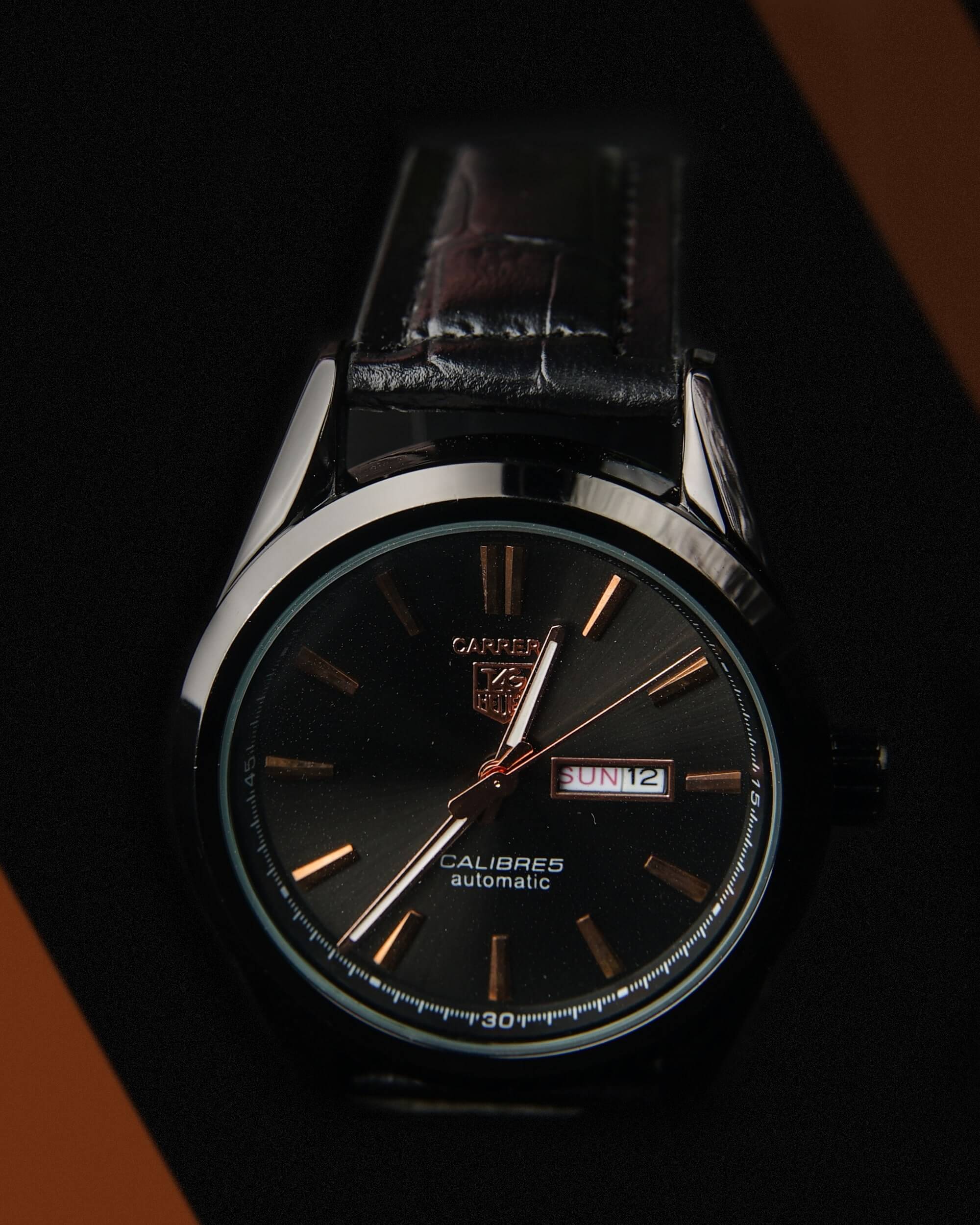 TG-HUR CARRERA BLACK GOLD STRAP WATCHES