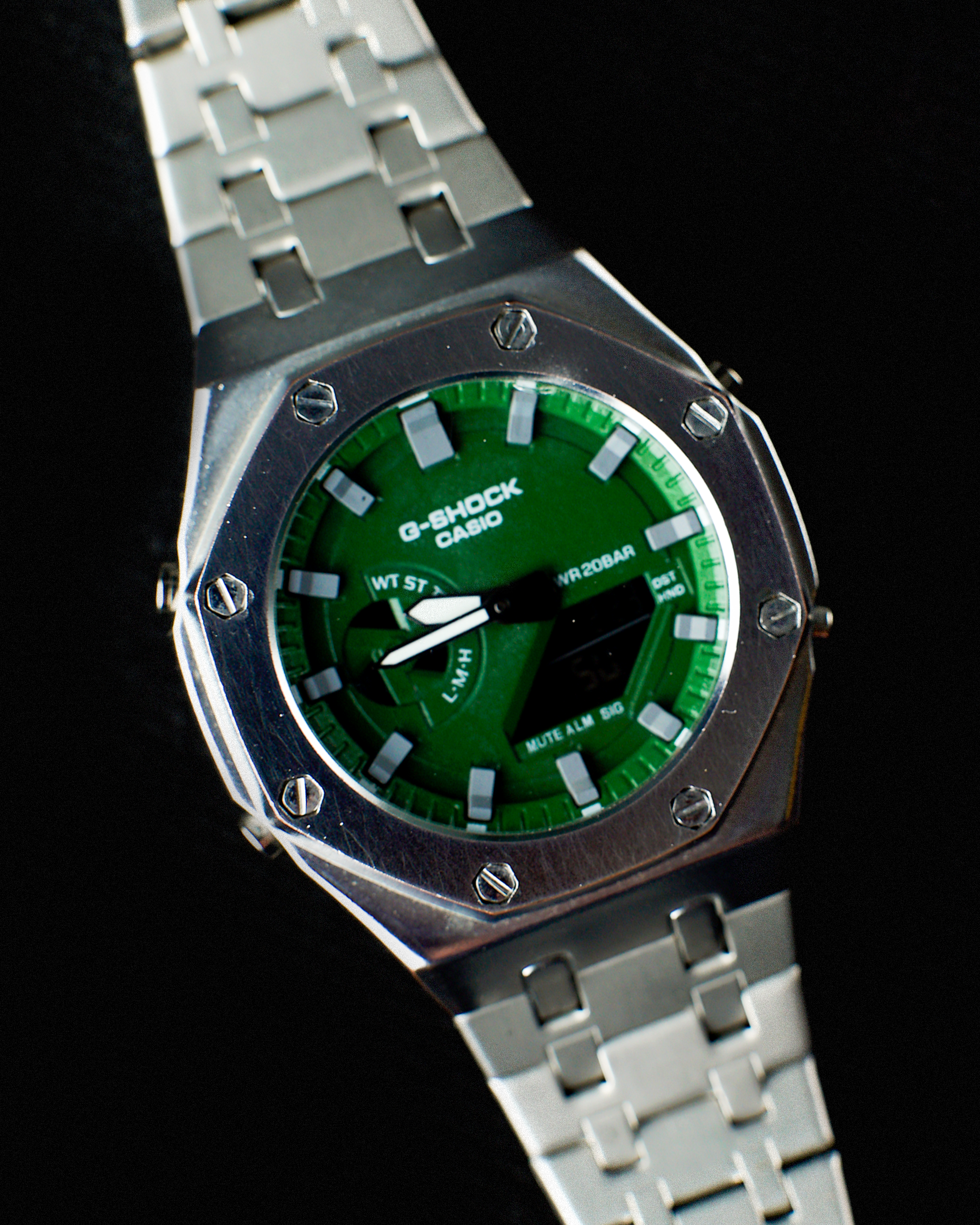 G-SHK Green Dial and Silver chain